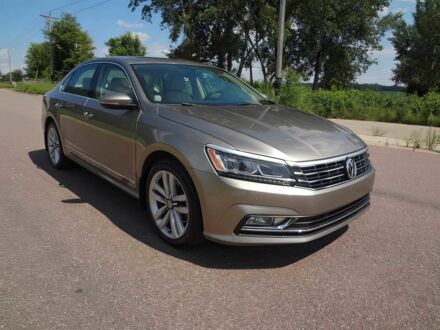 Коричневий Фольксваген Пассат, об'ємом двигуна 1.8 л та пробігом 56 тис. км за 5500 $, фото 1 на Automoto.ua