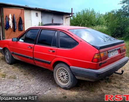 Красный Фольксваген Пассат, объемом двигателя 1.6 л и пробегом 410 тыс. км за 1250 $, фото 1 на Automoto.ua