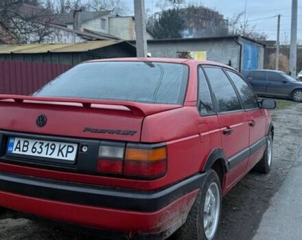 Красный Фольксваген Пассат, объемом двигателя 2 л и пробегом 200 тыс. км за 1750 $, фото 3 на Automoto.ua