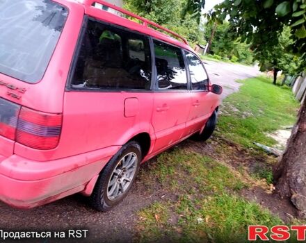 Красный Фольксваген Пассат, объемом двигателя 1.9 л и пробегом 385 тыс. км за 1500 $, фото 7 на Automoto.ua