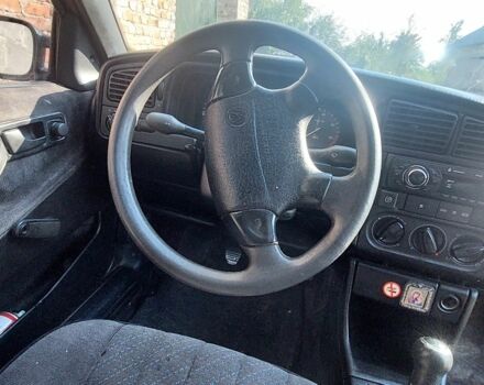 Красный Фольксваген Пассат, объемом двигателя 1.8 л и пробегом 293 тыс. км за 1100 $, фото 9 на Automoto.ua