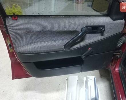 Красный Фольксваген Пассат, объемом двигателя 1.8 л и пробегом 380 тыс. км за 1800 $, фото 21 на Automoto.ua