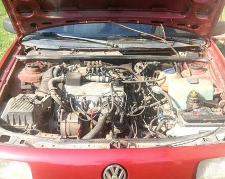 Красный Фольксваген Пассат, объемом двигателя 1.8 л и пробегом 293 тыс. км за 1100 $, фото 11 на Automoto.ua