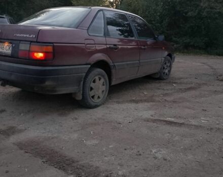 Красный Фольксваген Пассат, объемом двигателя 1.8 л и пробегом 360 тыс. км за 1200 $, фото 3 на Automoto.ua