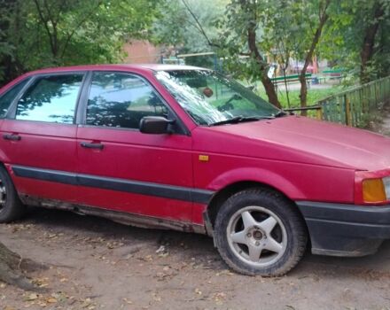 Красный Фольксваген Пассат, объемом двигателя 1.8 л и пробегом 590 тыс. км за 1200 $, фото 4 на Automoto.ua