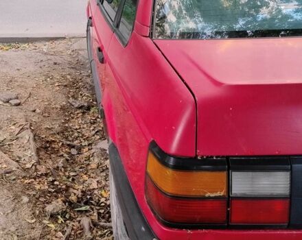 Красный Фольксваген Пассат, объемом двигателя 1.8 л и пробегом 590 тыс. км за 1200 $, фото 3 на Automoto.ua