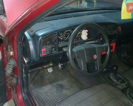 Красный Фольксваген Пассат, объемом двигателя 1.8 л и пробегом 380 тыс. км за 1800 $, фото 32 на Automoto.ua