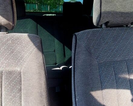 Красный Фольксваген Пассат, объемом двигателя 1.8 л и пробегом 293 тыс. км за 1100 $, фото 7 на Automoto.ua