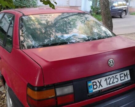 Красный Фольксваген Пассат, объемом двигателя 1.8 л и пробегом 590 тыс. км за 1200 $, фото 1 на Automoto.ua