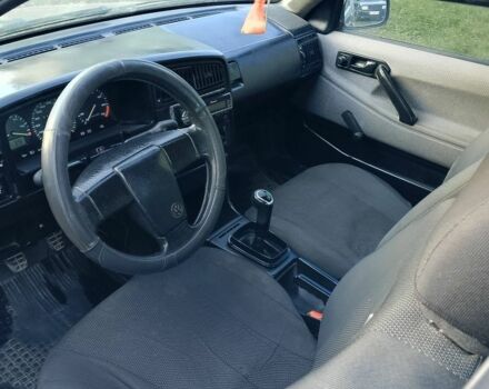 Красный Фольксваген Пассат, объемом двигателя 1.8 л и пробегом 360 тыс. км за 1200 $, фото 7 на Automoto.ua