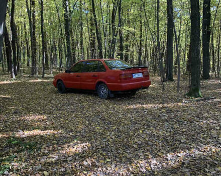 Красный Фольксваген Пассат, объемом двигателя 1.8 л и пробегом 400 тыс. км за 1850 $, фото 2 на Automoto.ua