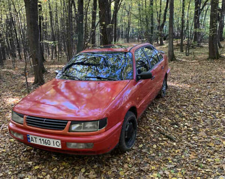 Красный Фольксваген Пассат, объемом двигателя 1.8 л и пробегом 400 тыс. км за 1850 $, фото 5 на Automoto.ua