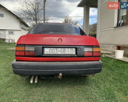 Красный Фольксваген Пассат, объемом двигателя 1.8 л и пробегом 100 тыс. км за 1450 $, фото 3 на Automoto.ua