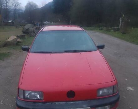 Червоний Фольксваген Пассат, об'ємом двигуна 1.6 л та пробігом 300 тис. км за 1500 $, фото 3 на Automoto.ua