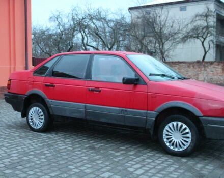 Червоний Фольксваген Пассат, об'ємом двигуна 1.8 л та пробігом 325 тис. км за 1275 $, фото 1 на Automoto.ua