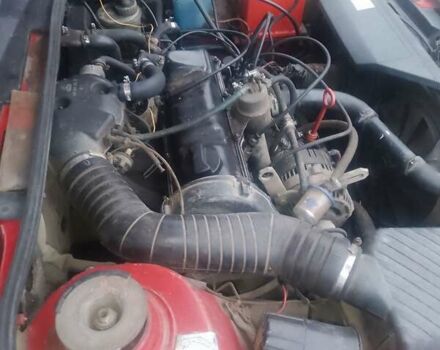 Червоний Фольксваген Пассат, об'ємом двигуна 1.6 л та пробігом 300 тис. км за 1500 $, фото 12 на Automoto.ua