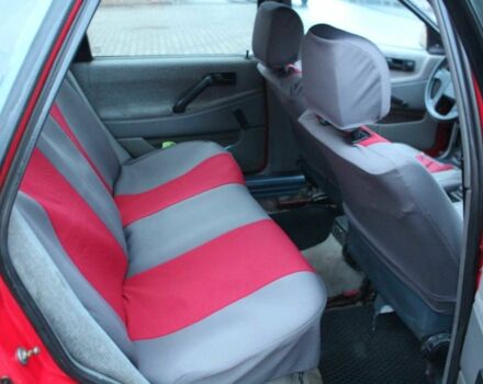 Червоний Фольксваген Пассат, об'ємом двигуна 1.8 л та пробігом 325 тис. км за 1275 $, фото 8 на Automoto.ua