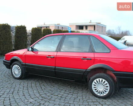 Червоний Фольксваген Пассат, об'ємом двигуна 1.8 л та пробігом 366 тис. км за 1650 $, фото 7 на Automoto.ua