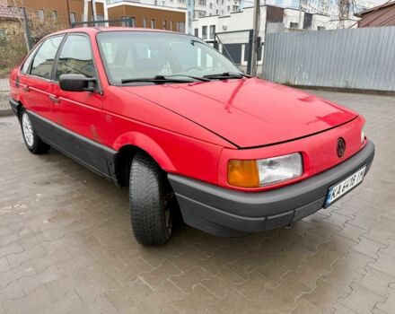 Красный Фольксваген Пассат, объемом двигателя 1.6 л и пробегом 380 тыс. км за 1000 $, фото 6 на Automoto.ua