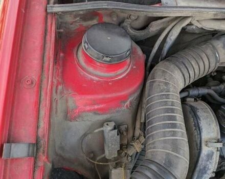 Червоний Фольксваген Пассат, об'ємом двигуна 1.8 л та пробігом 295 тис. км за 1700 $, фото 13 на Automoto.ua