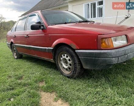 Красный Фольксваген Пассат, объемом двигателя 1.8 л и пробегом 100 тыс. км за 1450 $, фото 2 на Automoto.ua