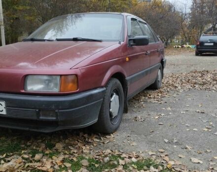 Красный Фольксваген Пассат, объемом двигателя 1 л и пробегом 1 тыс. км за 1550 $, фото 5 на Automoto.ua