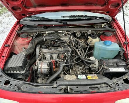 Червоний Фольксваген Пассат, об'ємом двигуна 1.8 л та пробігом 385 тис. км за 2700 $, фото 9 на Automoto.ua