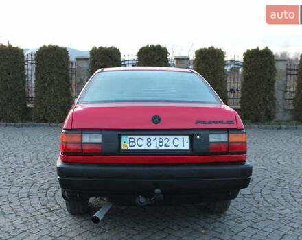 Червоний Фольксваген Пассат, об'ємом двигуна 1.8 л та пробігом 366 тис. км за 1650 $, фото 5 на Automoto.ua