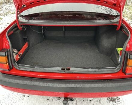 Червоний Фольксваген Пассат, об'ємом двигуна 1.8 л та пробігом 385 тис. км за 2700 $, фото 8 на Automoto.ua