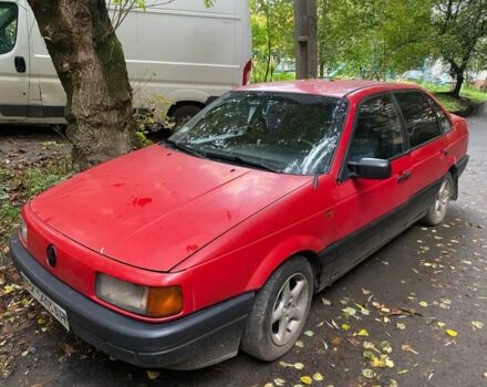 Красный Фольксваген Пассат, объемом двигателя 1.8 л и пробегом 360 тыс. км за 1100 $, фото 3 на Automoto.ua