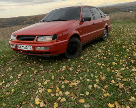 Красный Фольксваген Пассат, объемом двигателя 1.8 л и пробегом 400 тыс. км за 1850 $, фото 1 на Automoto.ua