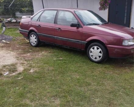 Червоний Фольксваген Пассат, об'ємом двигуна 1.8 л та пробігом 250 тис. км за 1000 $, фото 3 на Automoto.ua