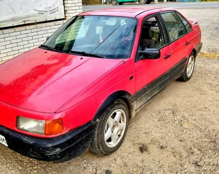 Червоний Фольксваген Пассат, об'ємом двигуна 1.8 л та пробігом 270 тис. км за 900 $, фото 2 на Automoto.ua