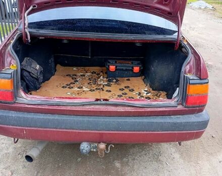 Червоний Фольксваген Пассат, об'ємом двигуна 1.8 л та пробігом 0 тис. км за 1500 $, фото 4 на Automoto.ua