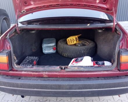 Красный Фольксваген Пассат, объемом двигателя 1.8 л и пробегом 463 тыс. км за 1200 $, фото 6 на Automoto.ua