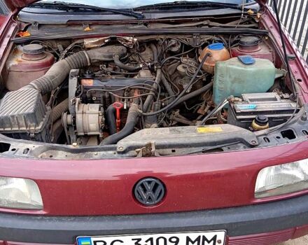 Червоний Фольксваген Пассат, об'ємом двигуна 1.8 л та пробігом 0 тис. км за 1500 $, фото 6 на Automoto.ua