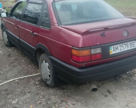 Красный Фольксваген Пассат, объемом двигателя 1.8 л и пробегом 530 тыс. км за 1500 $, фото 1 на Automoto.ua