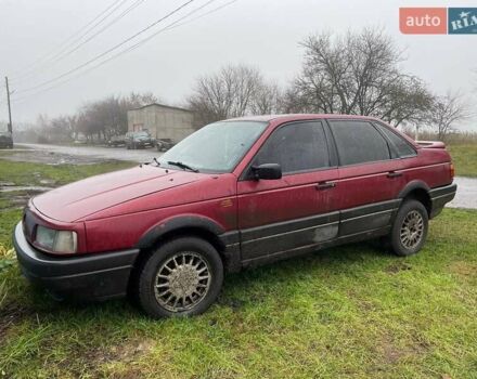 Красный Фольксваген Пассат, объемом двигателя 1.8 л и пробегом 400 тыс. км за 1414 $, фото 7 на Automoto.ua