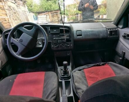 Червоний Фольксваген Пассат, об'ємом двигуна 1.8 л та пробігом 330 тис. км за 1150 $, фото 1 на Automoto.ua