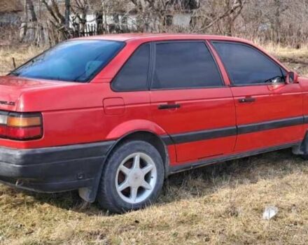 Красный Фольксваген Пассат, объемом двигателя 2 л и пробегом 380 тыс. км за 2100 $, фото 4 на Automoto.ua