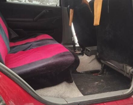 Красный Фольксваген Пассат, объемом двигателя 1.8 л и пробегом 400 тыс. км за 1100 $, фото 9 на Automoto.ua