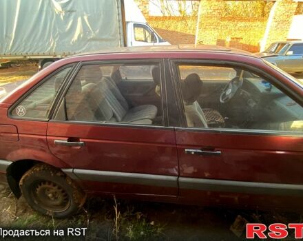 Красный Фольксваген Пассат, объемом двигателя 1.9 л и пробегом 340 тыс. км за 950 $, фото 3 на Automoto.ua