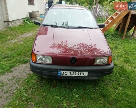 Красный Фольксваген Пассат, объемом двигателя 2 л и пробегом 115 тыс. км за 2600 $, фото 6 на Automoto.ua