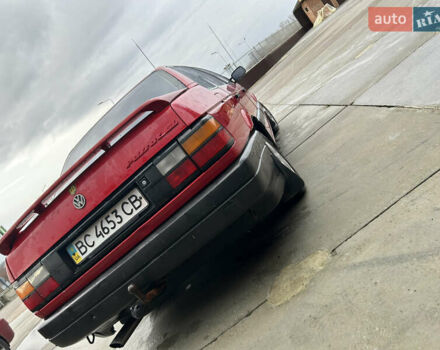 Красный Фольксваген Пассат, объемом двигателя 1.8 л и пробегом 242 тыс. км за 1500 $, фото 4 на Automoto.ua