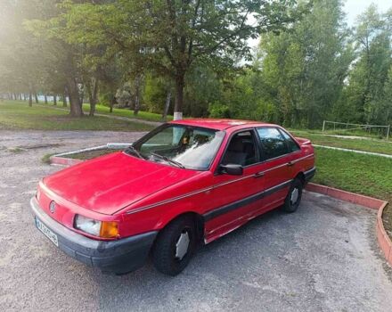 Красный Фольксваген Пассат, объемом двигателя 1.8 л и пробегом 1000 тыс. км за 1500 $, фото 4 на Automoto.ua