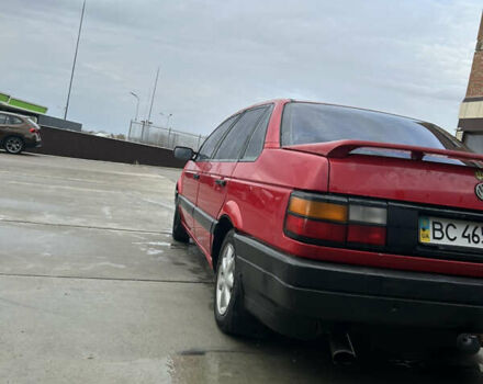 Красный Фольксваген Пассат, объемом двигателя 1.8 л и пробегом 242 тыс. км за 1500 $, фото 3 на Automoto.ua