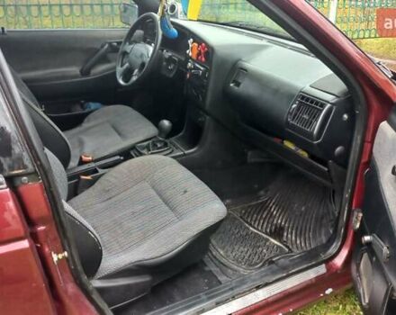 Красный Фольксваген Пассат, объемом двигателя 1.8 л и пробегом 526 тыс. км за 1450 $, фото 3 на Automoto.ua