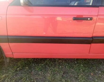 Красный Фольксваген Пассат, объемом двигателя 1.78 л и пробегом 350 тыс. км за 1600 $, фото 3 на Automoto.ua