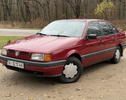 Красный Фольксваген Пассат, объемом двигателя 1.8 л и пробегом 1 тыс. км за 1650 $, фото 1 на Automoto.ua