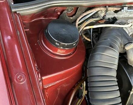 Червоний Фольксваген Пассат, об'ємом двигуна 2 л та пробігом 300 тис. км за 2750 $, фото 15 на Automoto.ua
